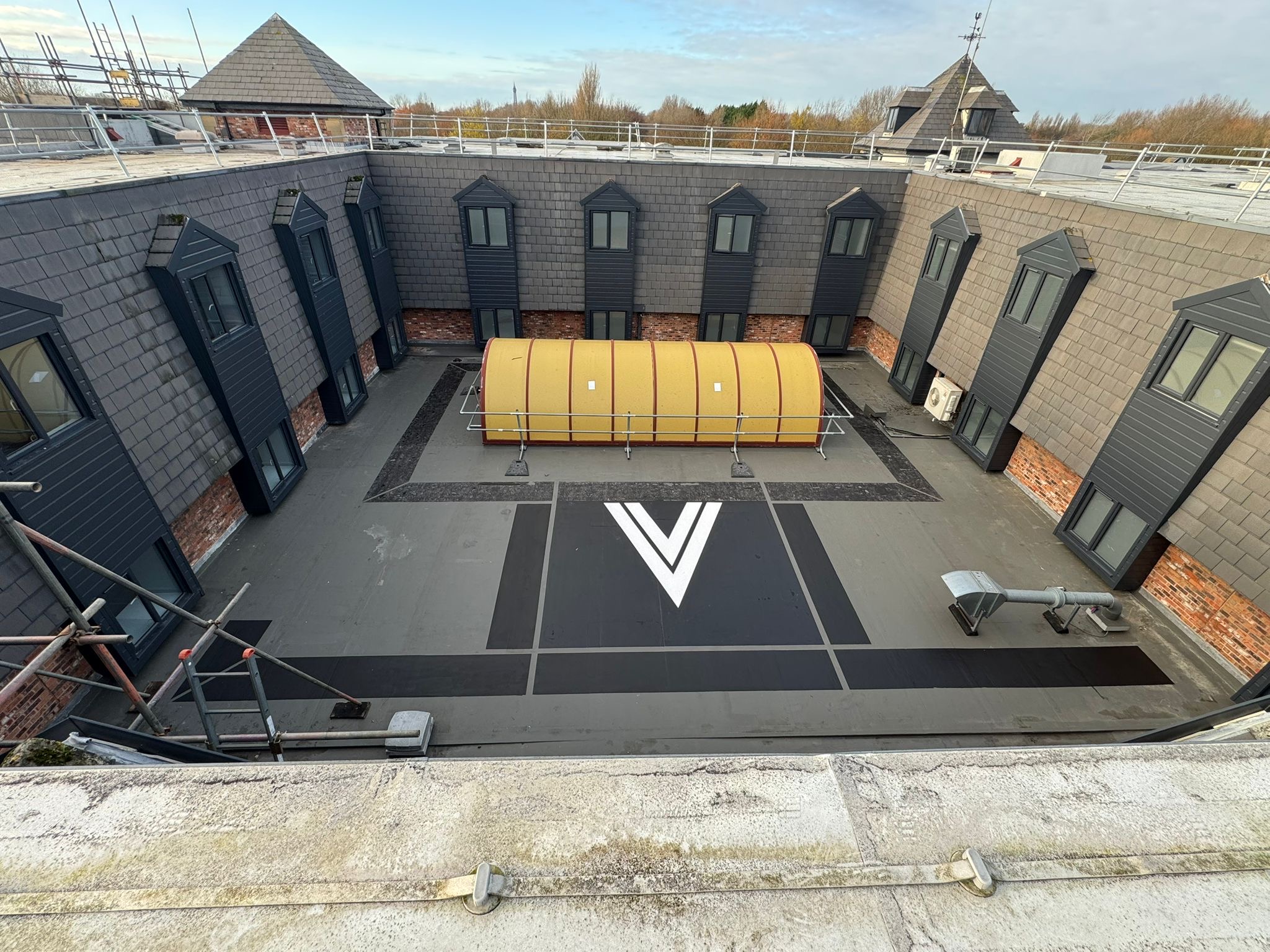 The village hotel Blackpool – Courtyard Swimming pool Roof